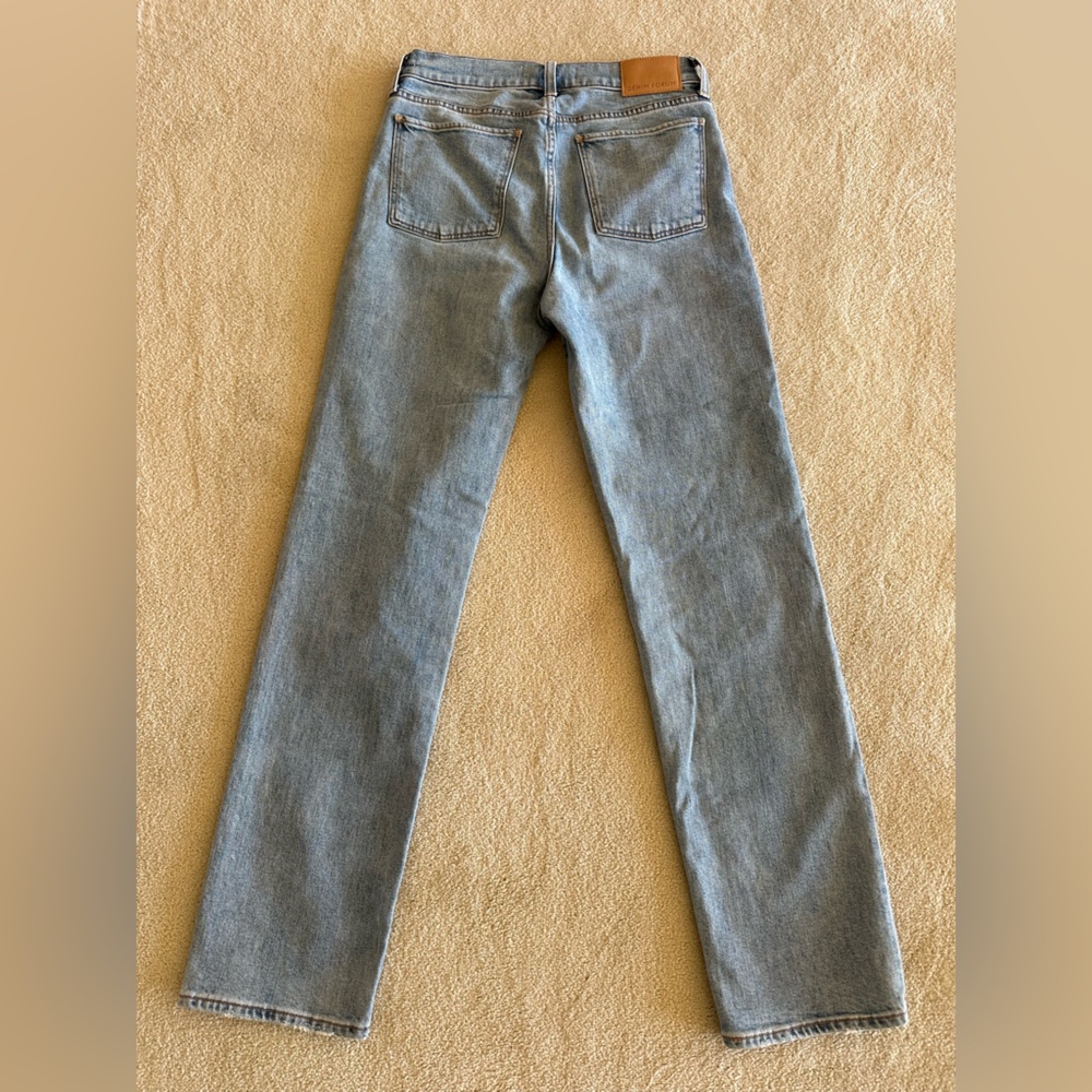 Aritzia Denim Forum The 90's Sculpt Mid-rise Straight Jean | Size 26 - Picture 9 of 14